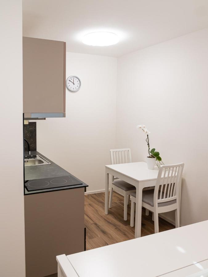 Apartmany Gemini Злін Екстер'єр фото