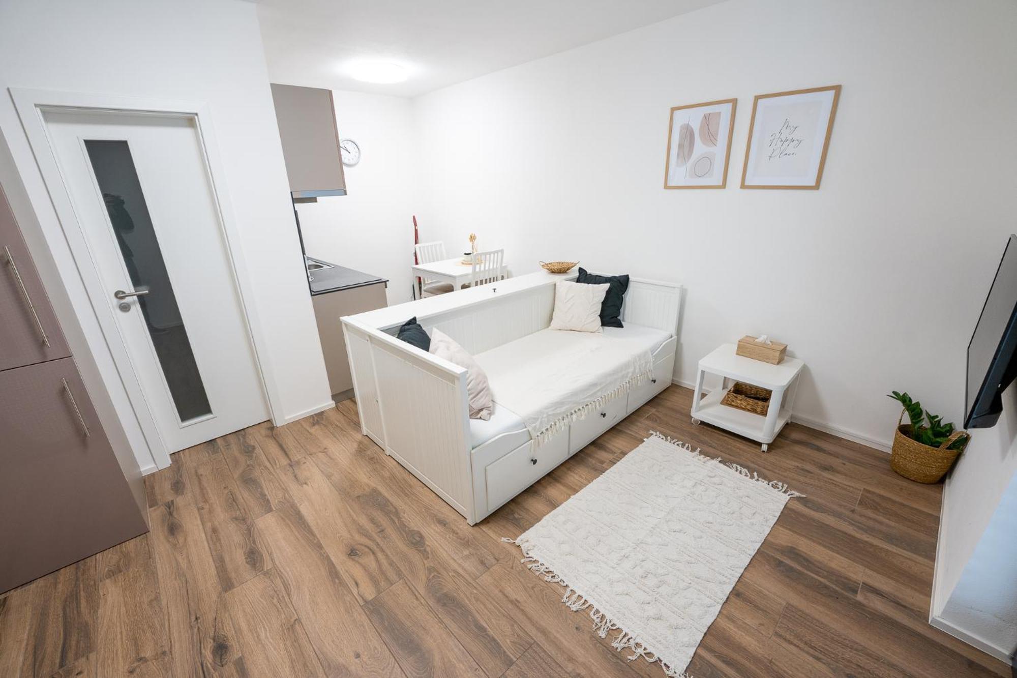 Apartmany Gemini Злін Екстер'єр фото